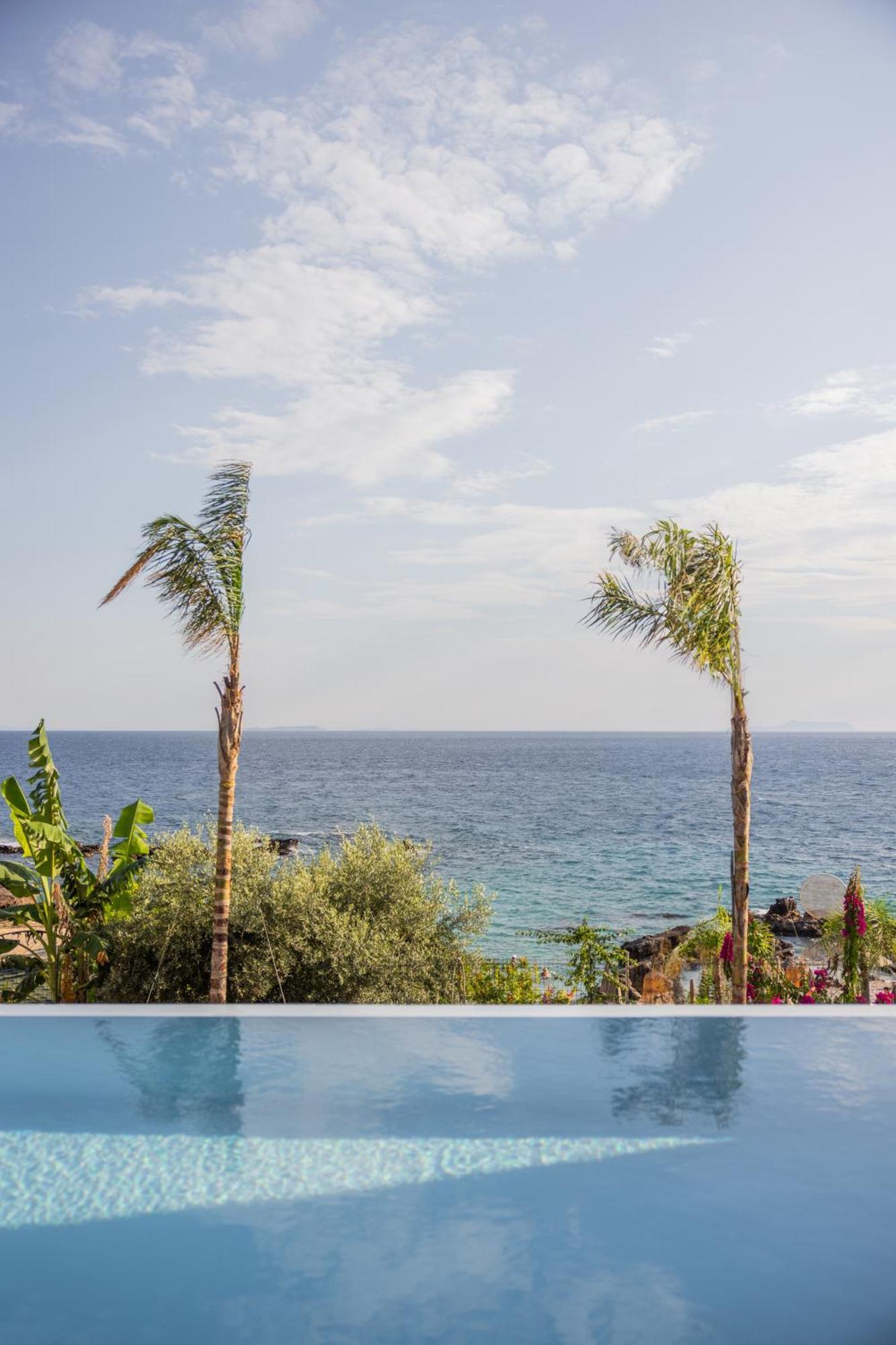 Beyond A Luxury Boutique Hotel Dhermi Ngoại thất bức ảnh